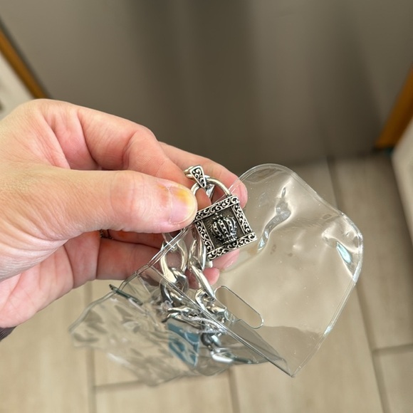 Stigma Silver Chunky Chain Link Dangle Bracelet Crown Pendant - Picture 3 of 4